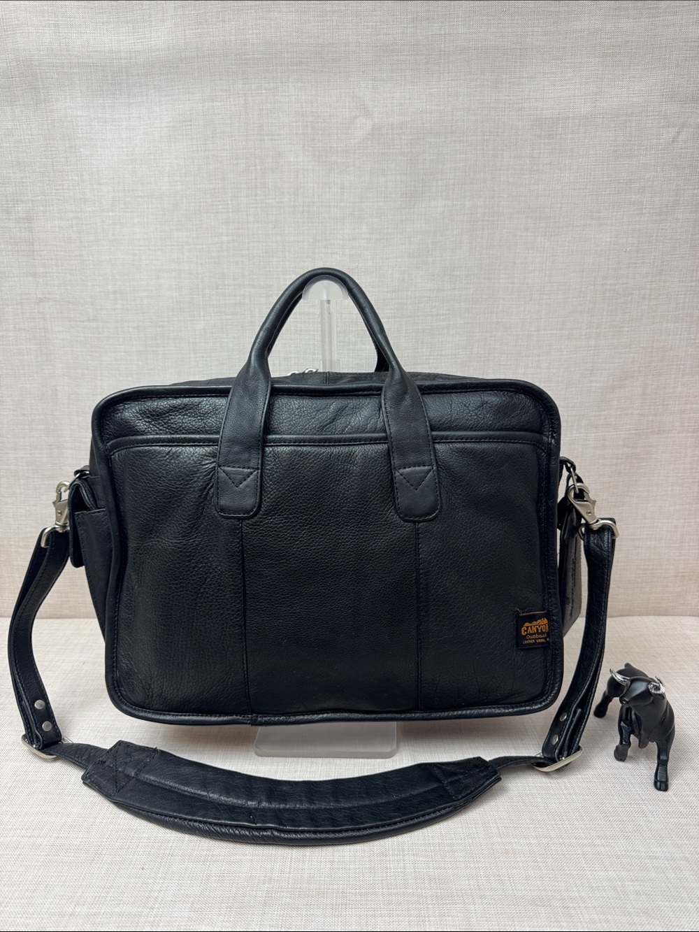 Canyon  Black Leather Laptop Briefcase with Shoulder Strap
